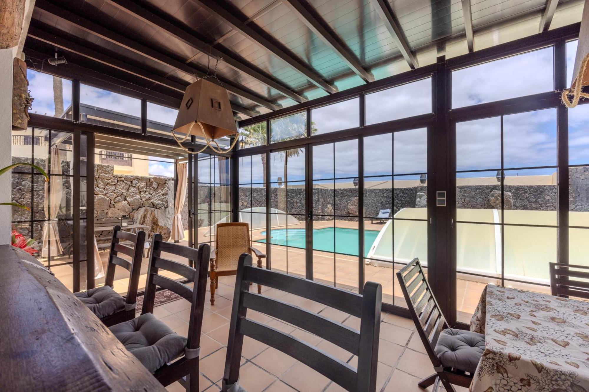 Luxury Canarian Villa With Large Pool In Costa Teguise Buitenkant foto